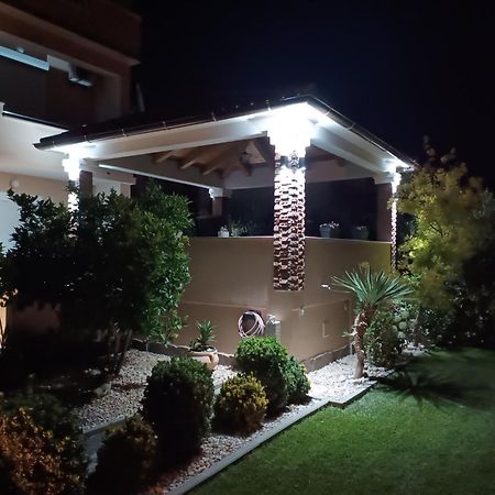 Apartments Luka Rab Town Exterior photo