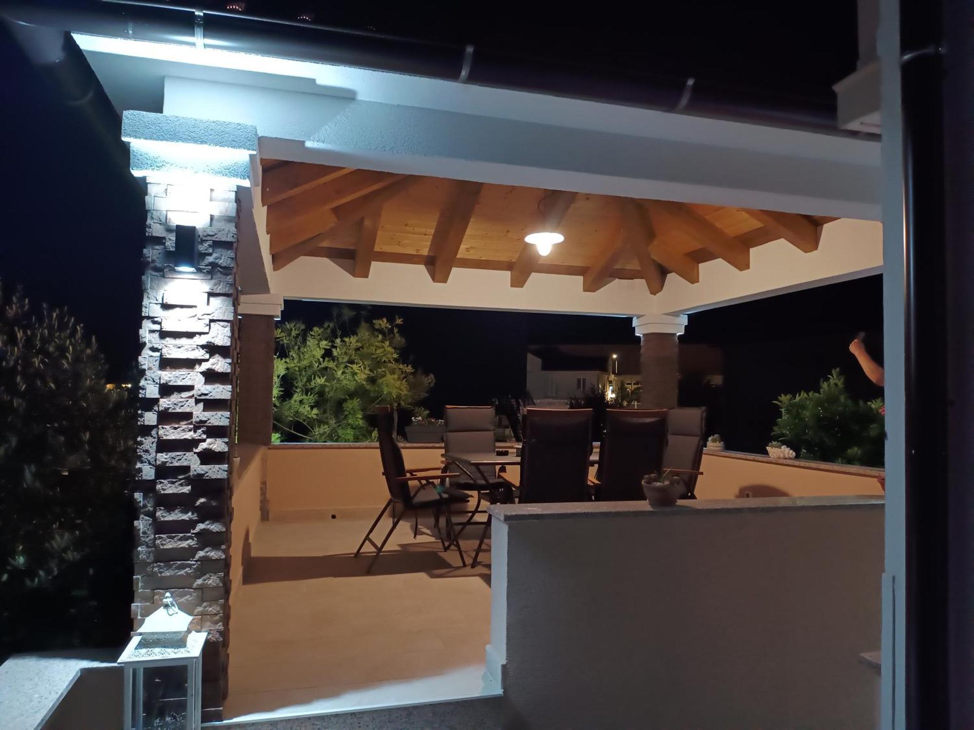 Apartments Luka Rab Town Exterior photo